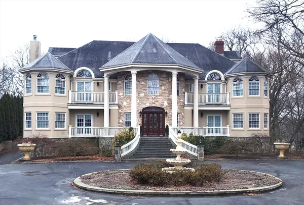 $2,999,000 | 72 Charlemont Street, Newton, MA 02461