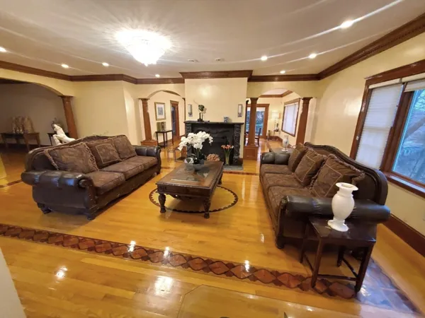 $2,999,000 | 72 Charlemont Street, Newton, MA 02461