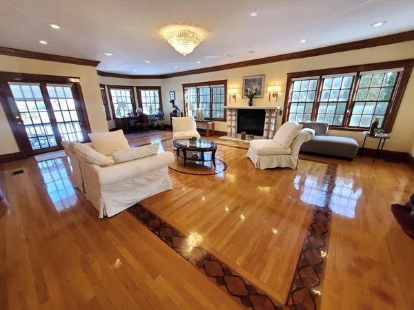 $2,999,000 | 72 Charlemont Street, Newton, MA 02461