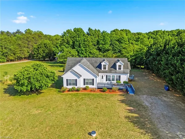 $425,000 | 2070 Grooms Road, Reidsville, NC 27320
