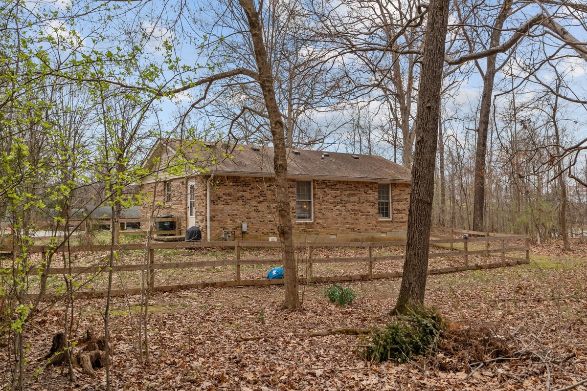 109 Robin Hood Road Dickson, TN 37055 - Photo 32 of 38 Gallery Image 32