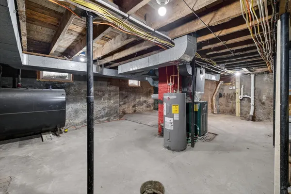 $275,000 | 52 Church Street, Newport, NH 03773