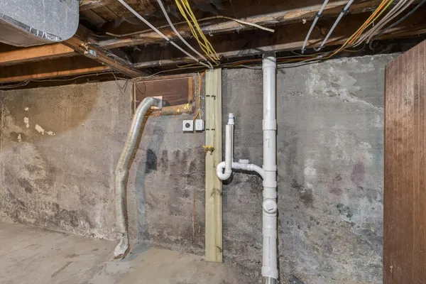 $275,000 | 52 Church Street, Newport, NH 03773