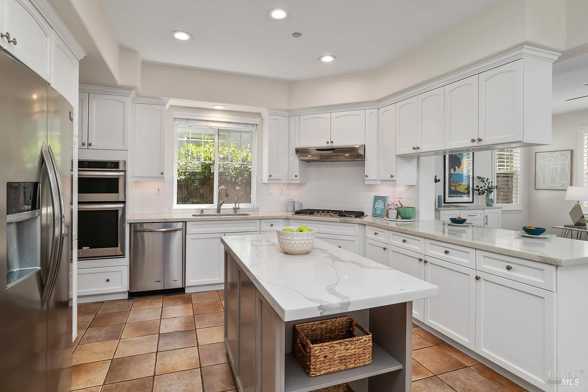 119 Alconbury Way Novato, CA 94949 - Photo 7 of 41