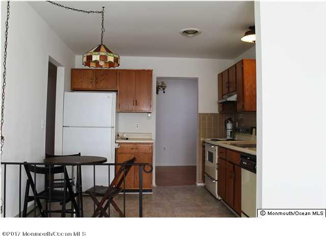 37 Augusta Road Whiting, NJ 08759 - Photo 9 of 16 20141008235947807761000000-o