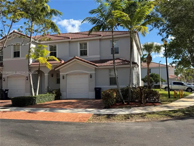 $3,200 | 20715 Northeast 10th Court, Unit 20715, Miami, FL 33179