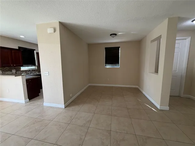 $3,200 | 20715 Northeast 10th Court, Unit 20715, Miami, FL 33179