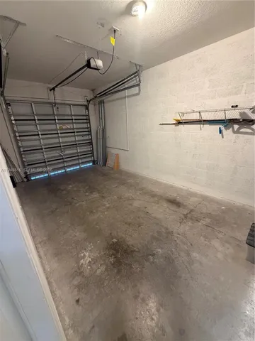 $3,200 | 20715 Northeast 10th Court, Unit 20715, Miami, FL 33179