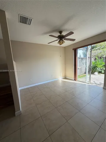 $3,200 | 20715 Northeast 10th Court, Unit 20715, Miami, FL 33179