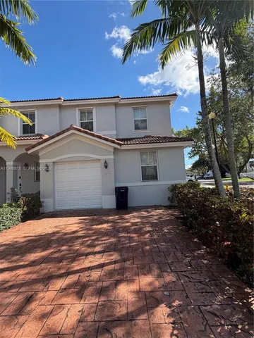 $3,200 | 20715 Northeast 10th Court, Unit 20715, Miami, FL 33179