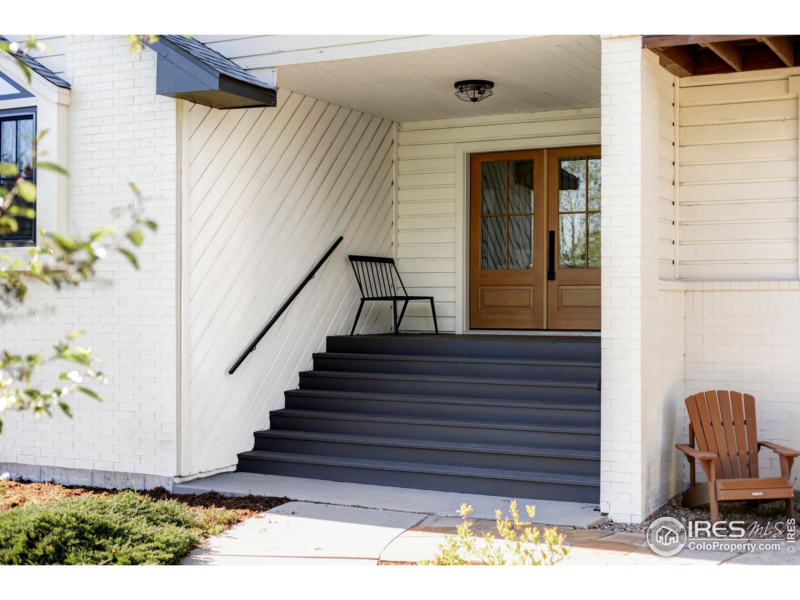 4932 Valkyrie Drive Boulder, CO 80301 - Photo 3 of 33