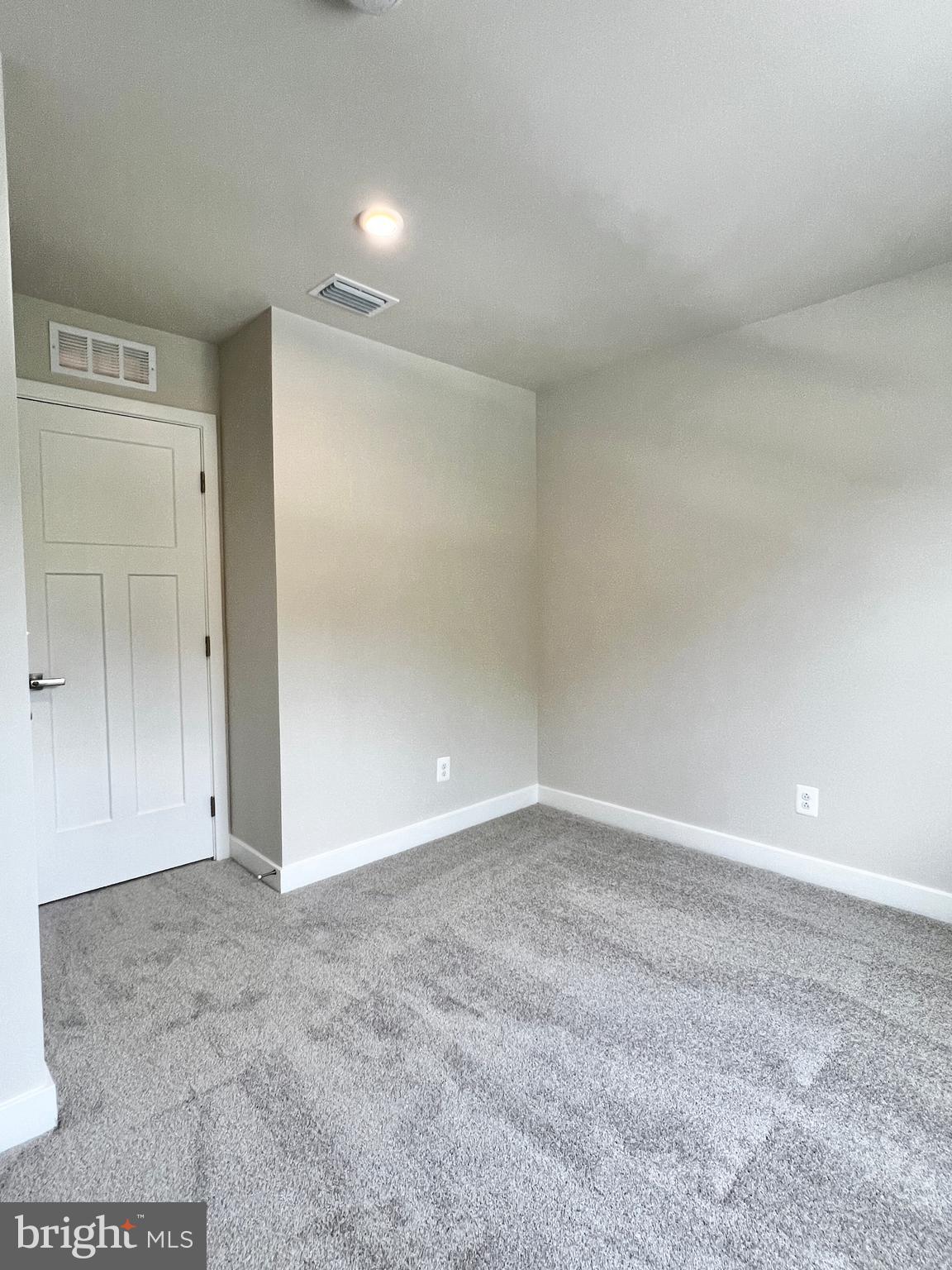 2103 Rivers Drive Newark, DE 19702 - Photo 33 of 39