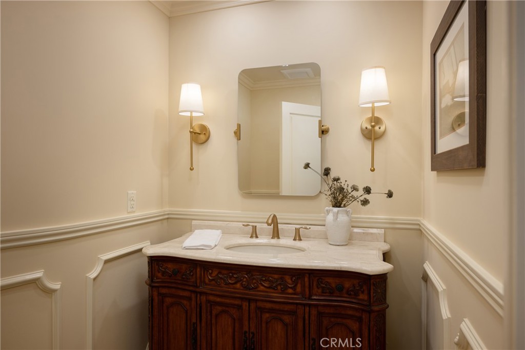 4 Rue Grand Ducal Newport Beach, CA 92660 - Photo 23 of 38