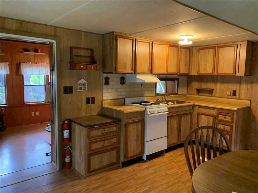 202 Trillium Road Newland, NC 28657 - Photo 6 of 22 Gallery Image 6