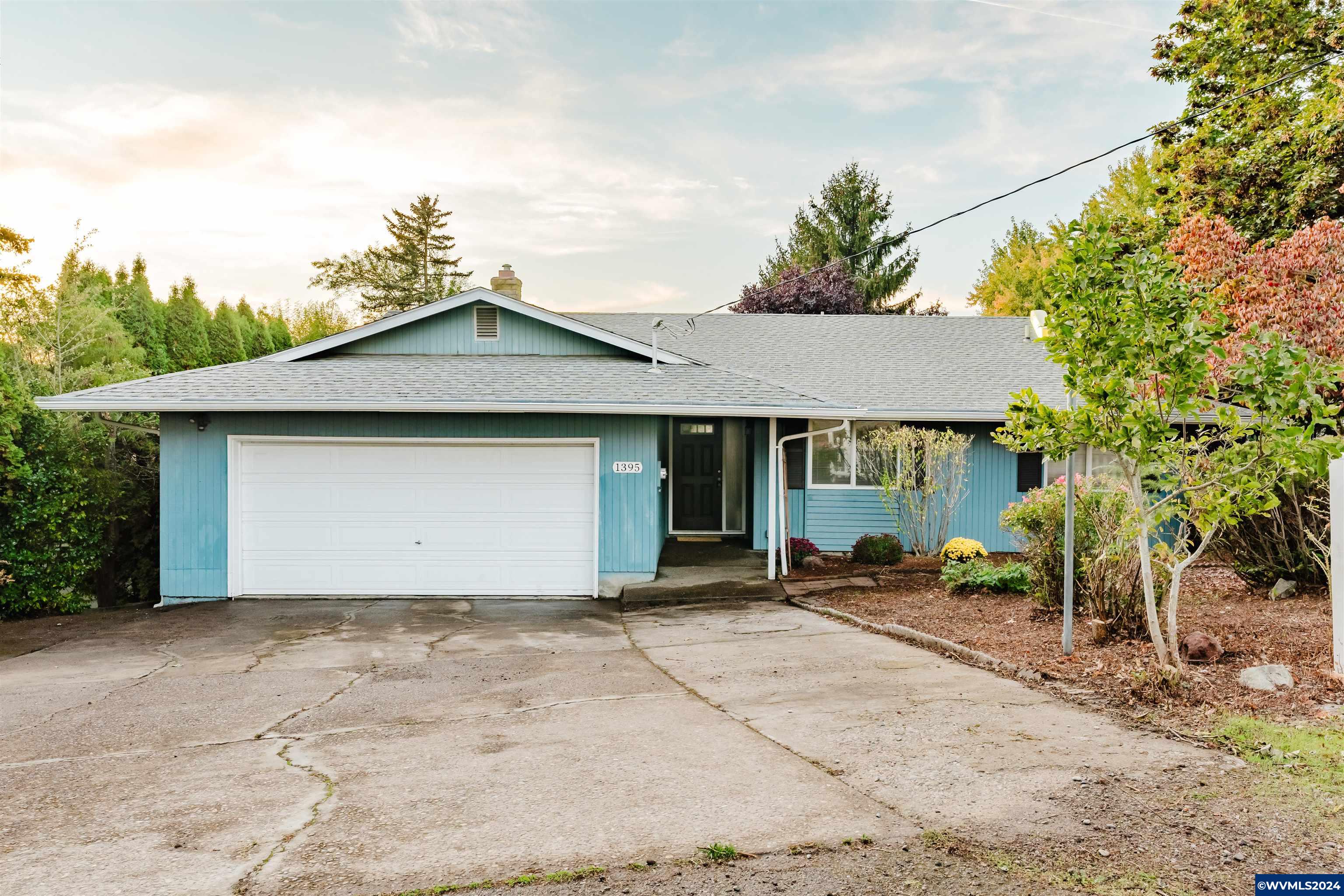 1395 Western Way Salem, OR 97304 - Photo 2 of 37