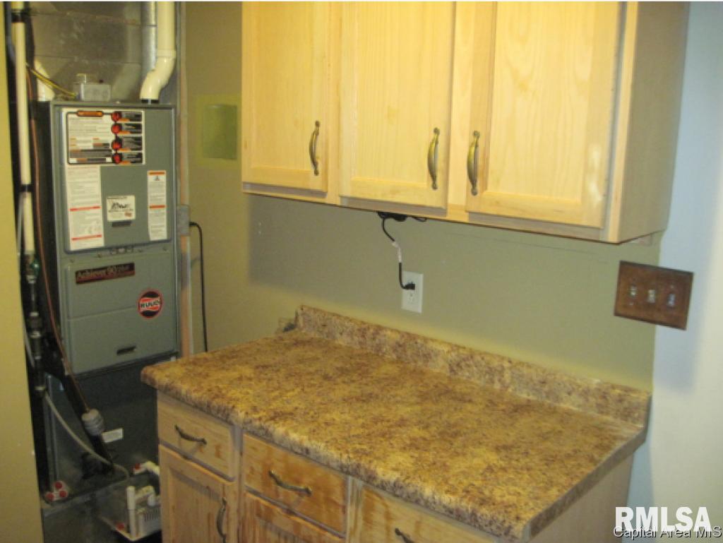 1319 Lincoln Road Monmouth, IL 61462 - Photo 18 of 27 Gallery Image 18