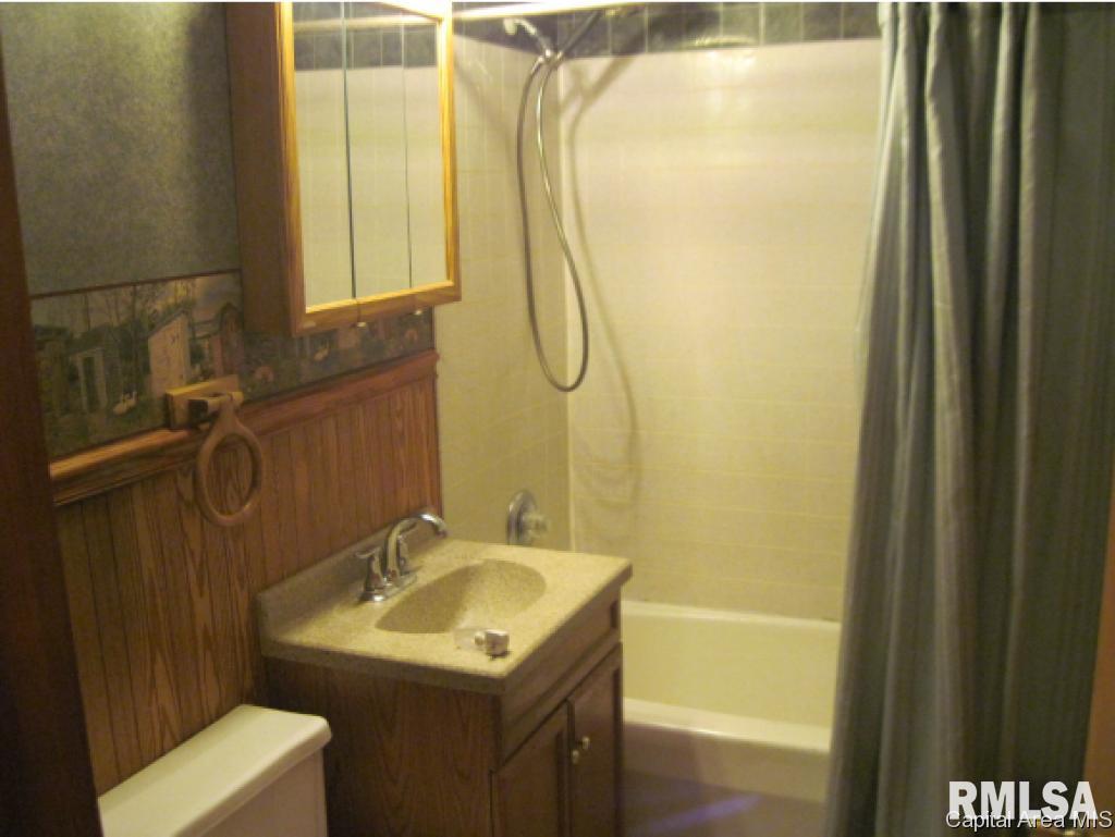 1319 Lincoln Road Monmouth, IL 61462 - Photo 20 of 27 Gallery Image 20