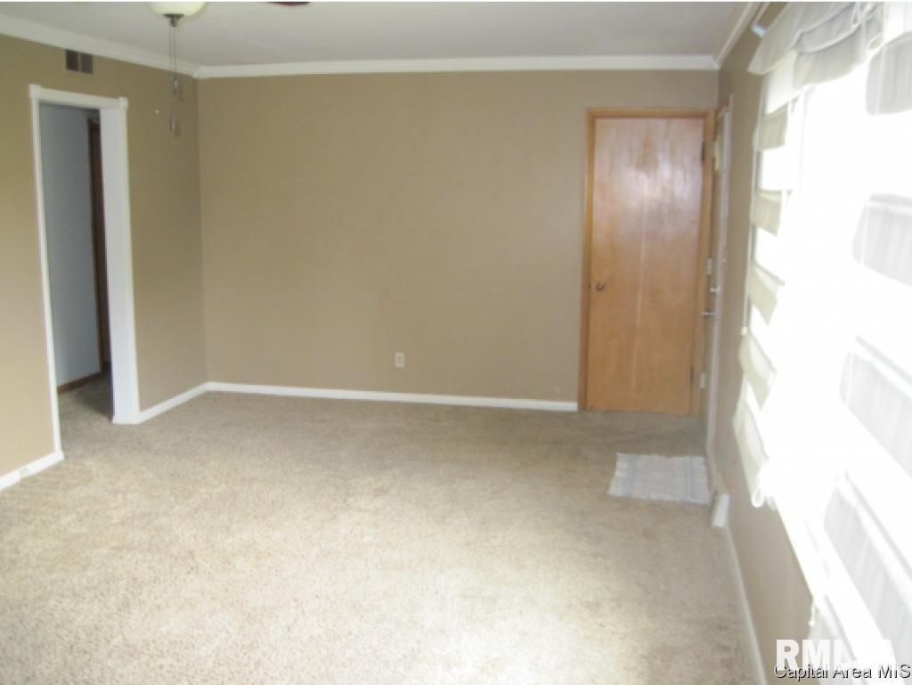 1319 Lincoln Road Monmouth, IL 61462 - Photo 2 of 27 Gallery Image 2