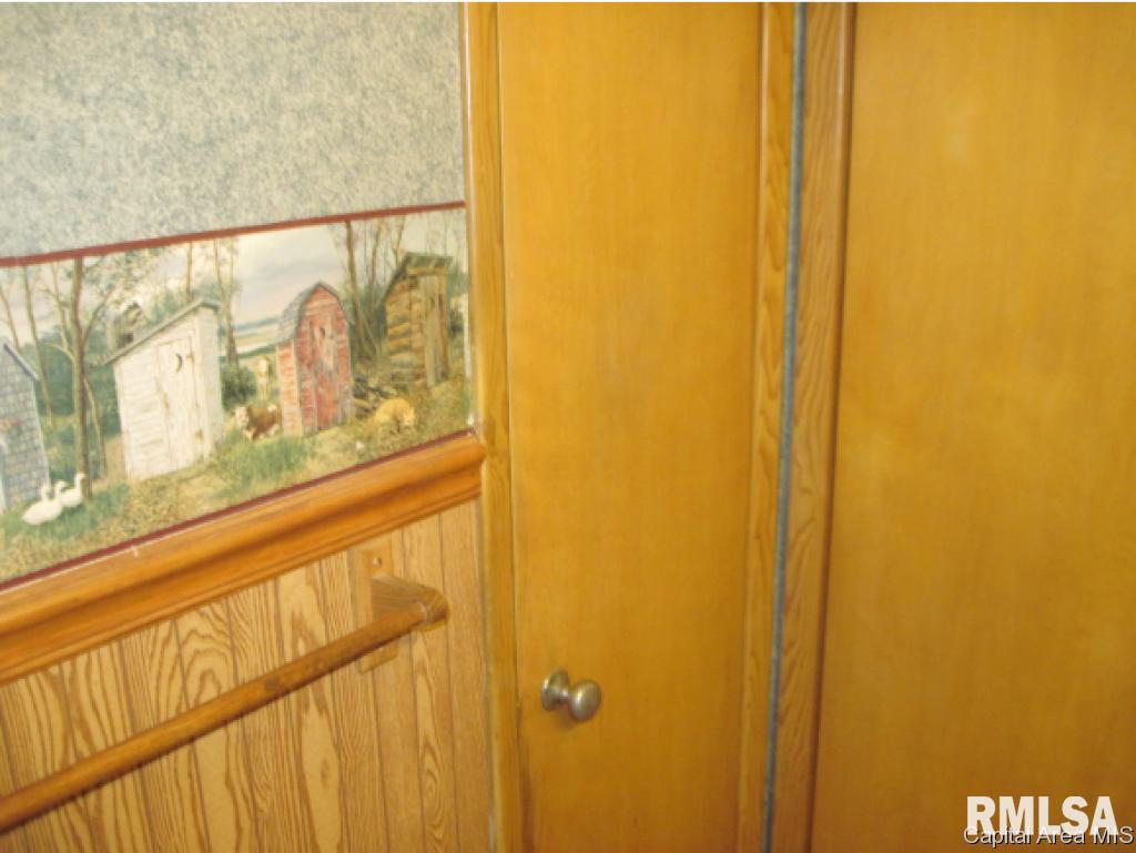 1319 Lincoln Road Monmouth, IL 61462 - Photo 21 of 27 Gallery Image 21