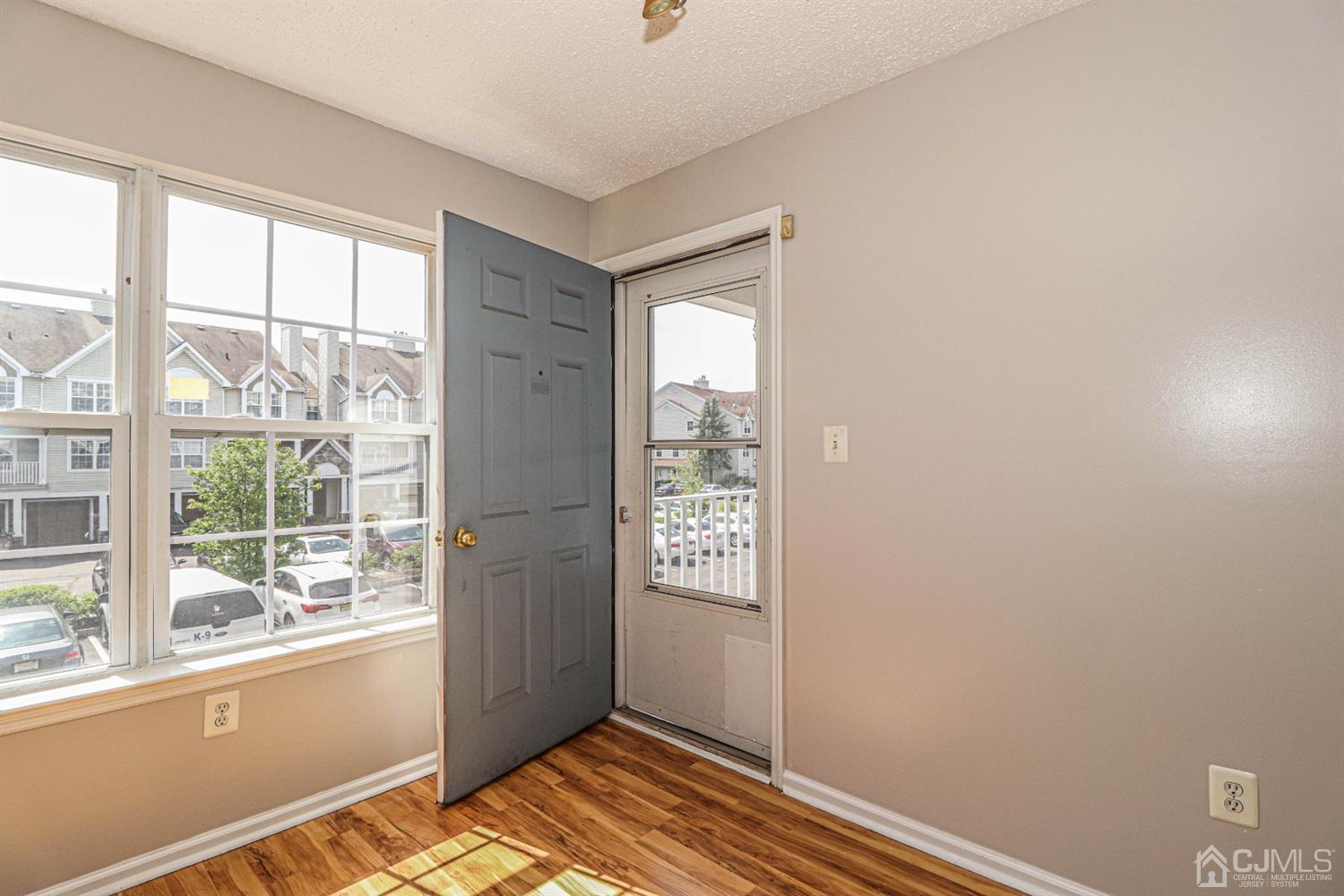 235 Prestwick Way Edison, NJ 08820 - Photo 14 of 32 Gallery Image 14