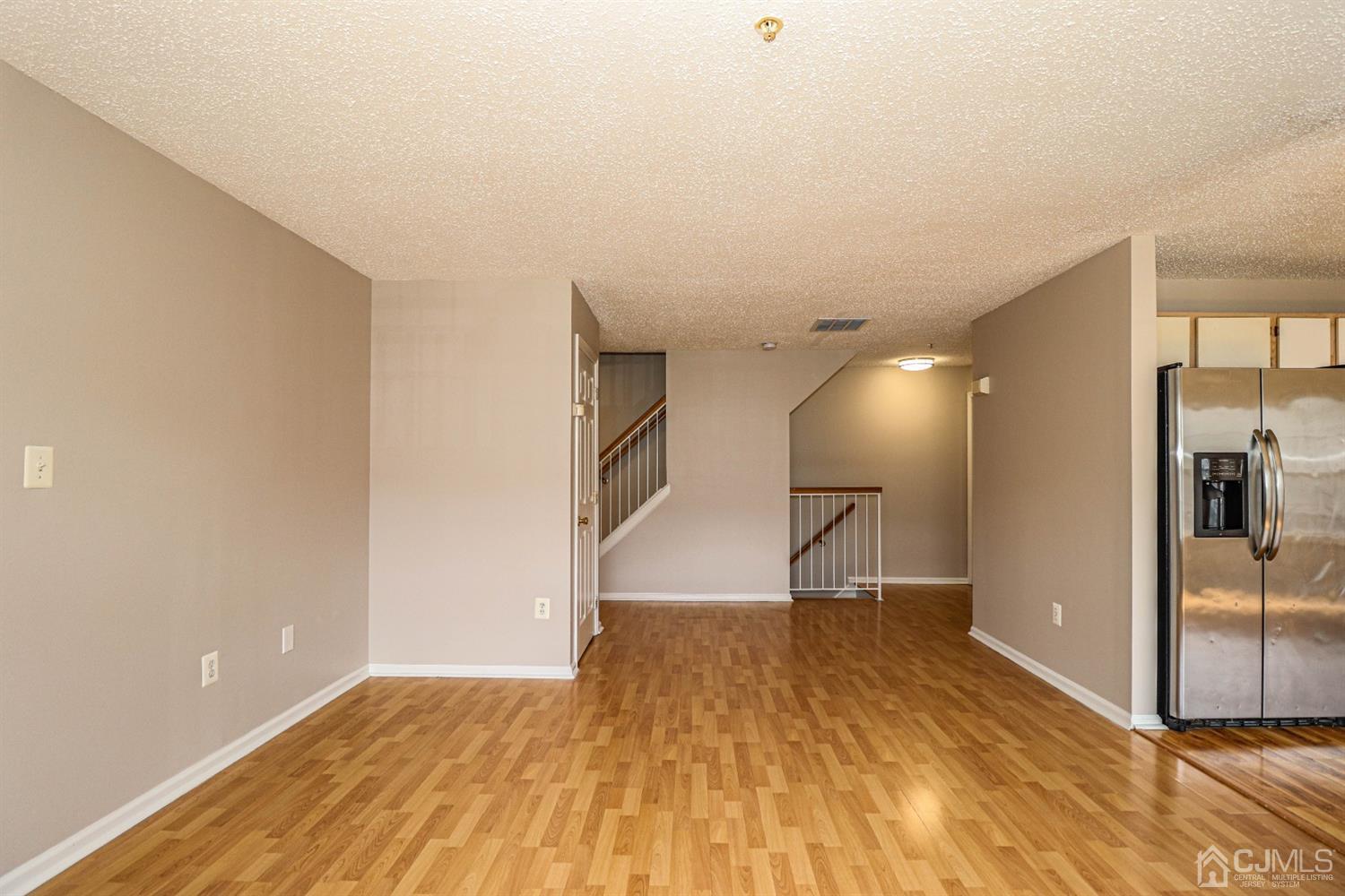 235 Prestwick Way Edison, NJ 08820 - Photo 8 of 32 Gallery Image 8
