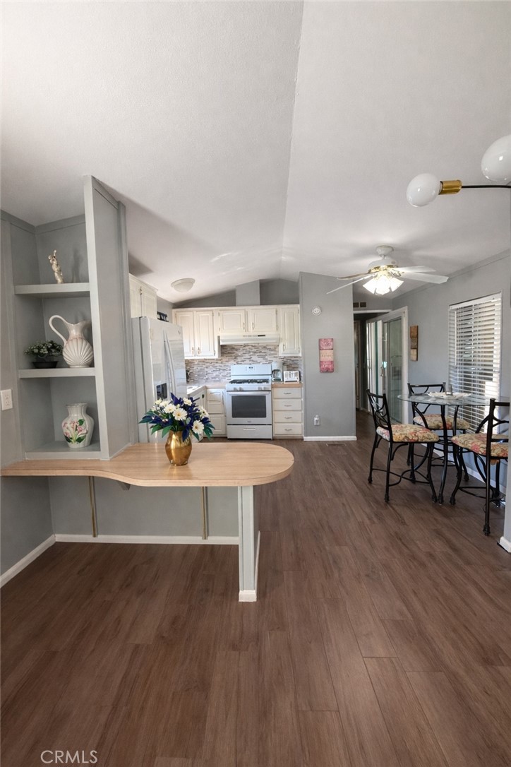 17625 Langlois Road, Unit 105 Desert Hot Springs, CA 92241 - Photo 3 of 17