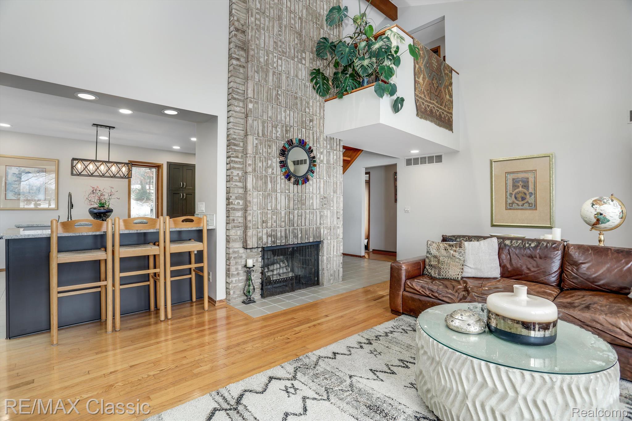 6270 Commerce Road West Bloomfield, MI 48324 - Photo 11 of 43 Great Room Fireplace