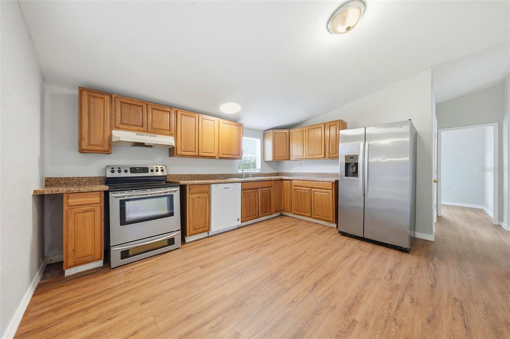 40404 Holly Branch Road Eustis, FL 32736 - Photo 23 of 38