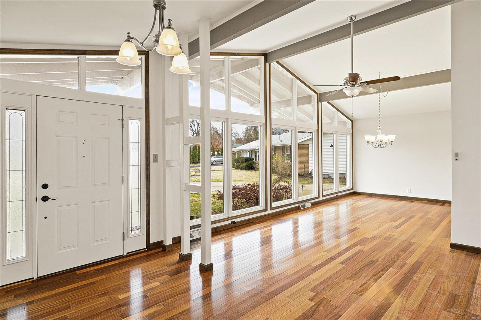 77 Boca Raton Court Chesterfield, MO 63017 - Photo 8 of 40 Gallery Image 8