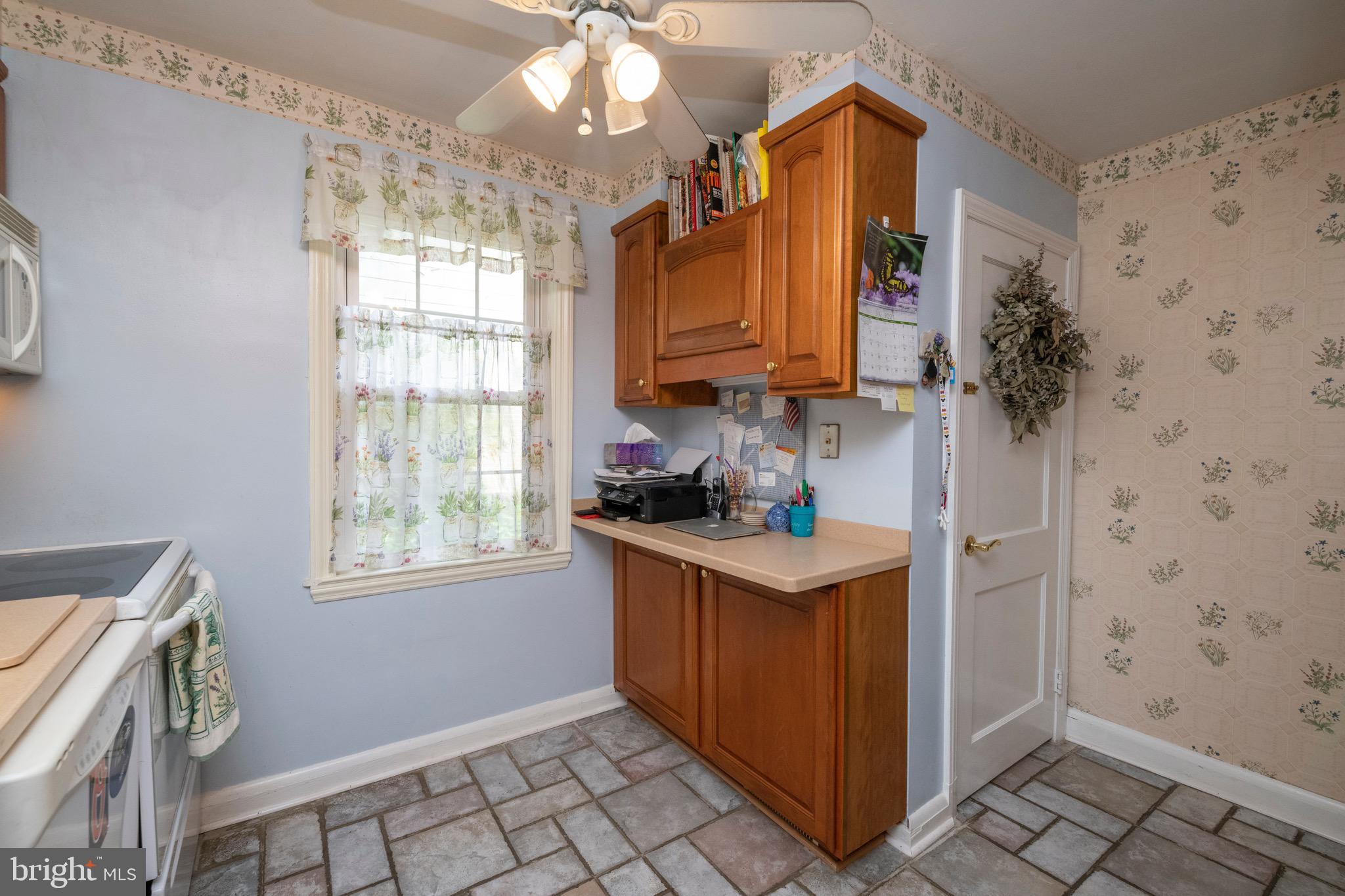 6683 Loch Hill Road Baltimore, MD 21239 - Photo 14 of 40