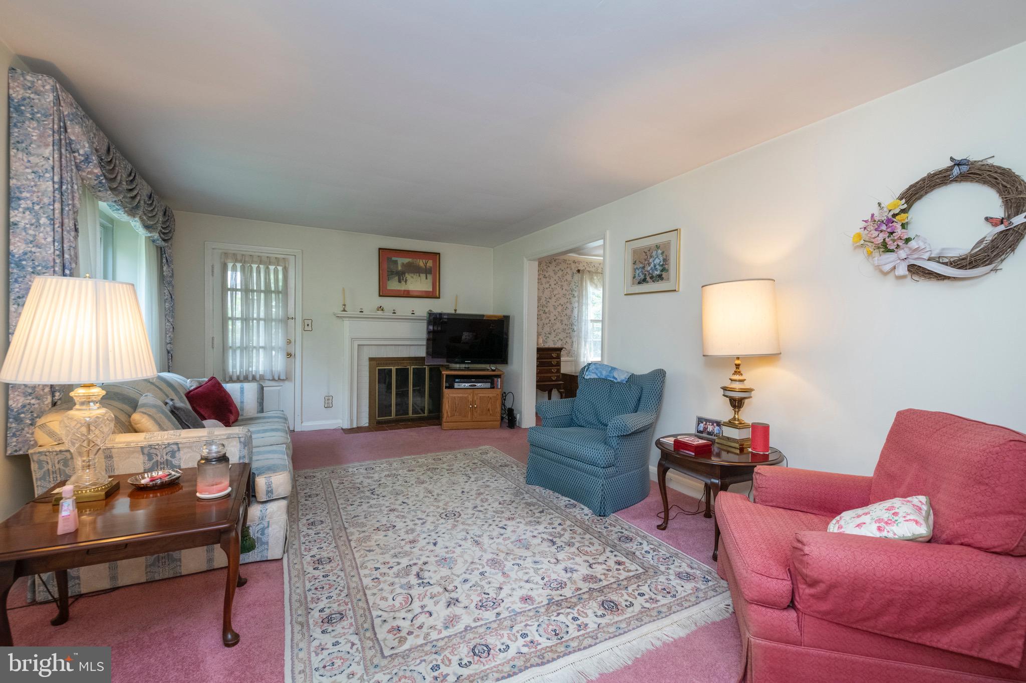 6683 Loch Hill Road Baltimore, MD 21239 - Photo 6 of 40