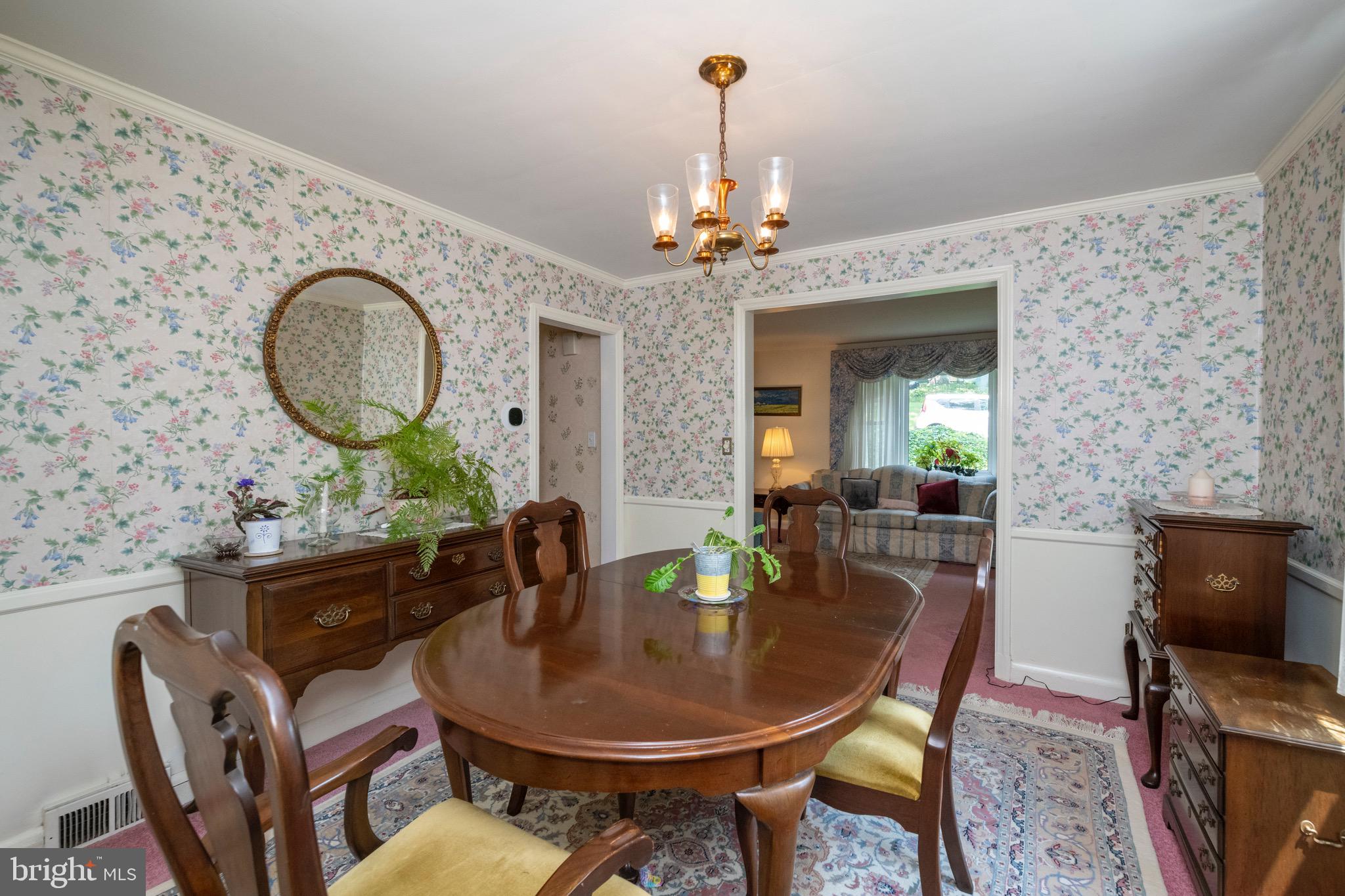 6683 Loch Hill Road Baltimore, MD 21239 - Photo 9 of 40