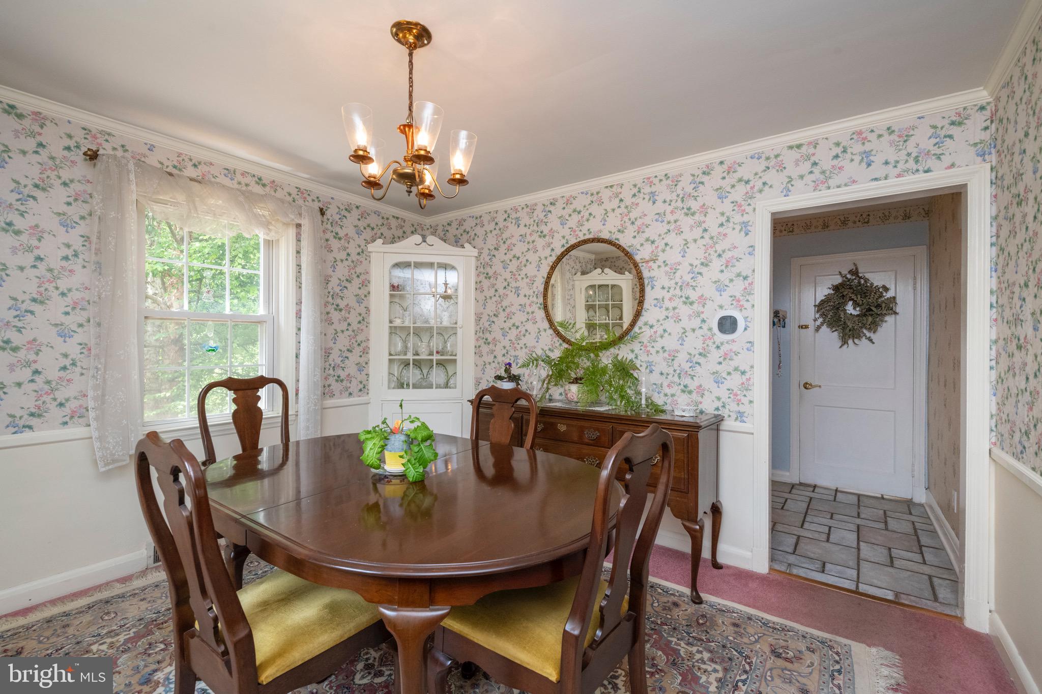 6683 Loch Hill Road Baltimore, MD 21239 - Photo 10 of 40