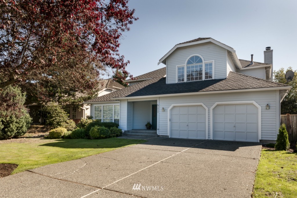 1808 Chelan Place Northeast Renton, WA 98059 - Photo 1 of 17 Gallery Image 1