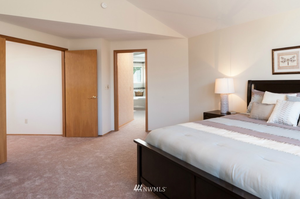 1808 Chelan Place Northeast Renton, WA 98059 - Photo 13 of 17 Gallery Image 13