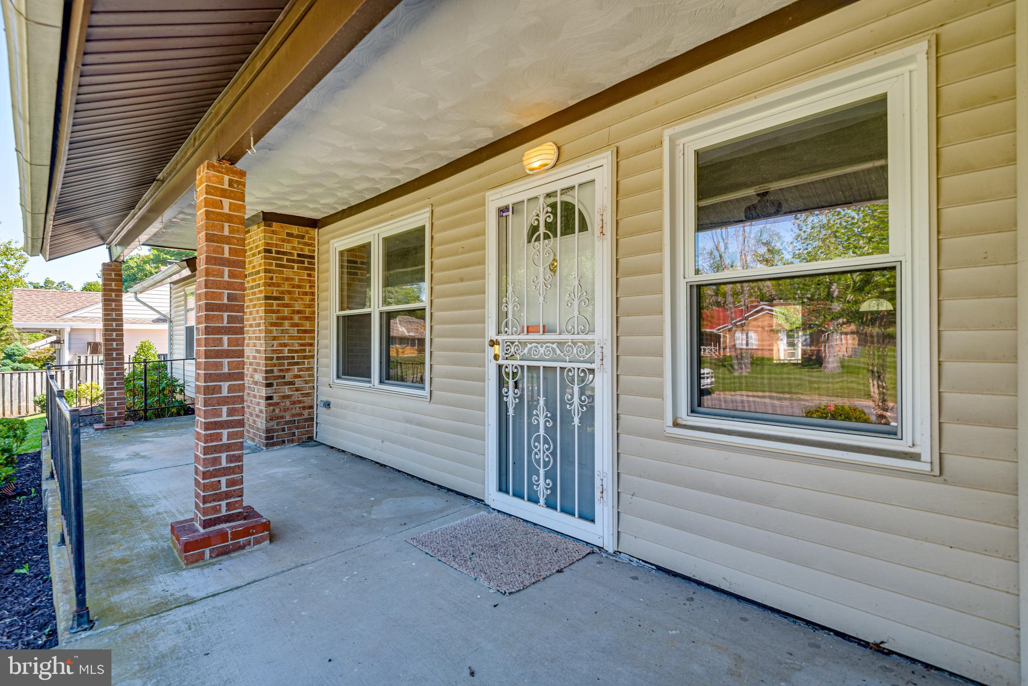 13305 Santa Anita Road Laurel, MD 20708 - Photo 38 of 42 Front porch