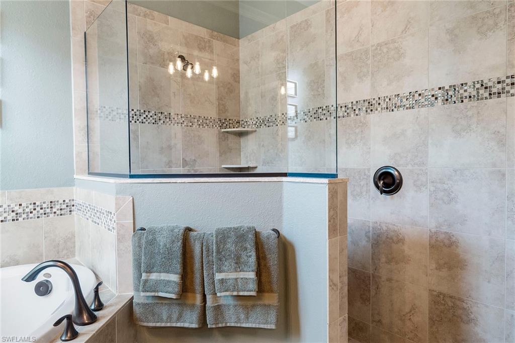 12643 Kinross Lane Naples, FL 34120 - Photo 20 of 44