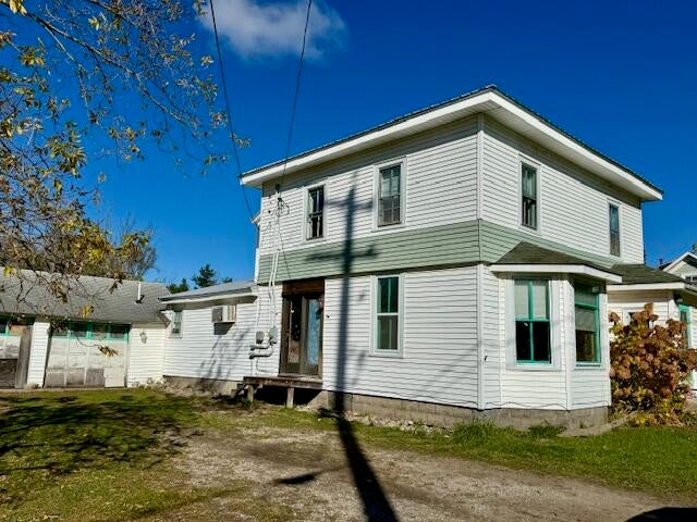 545 Duncan Avenue Cheboygan, MI 49721 - Photo 2 of 26 Exterior From Drive