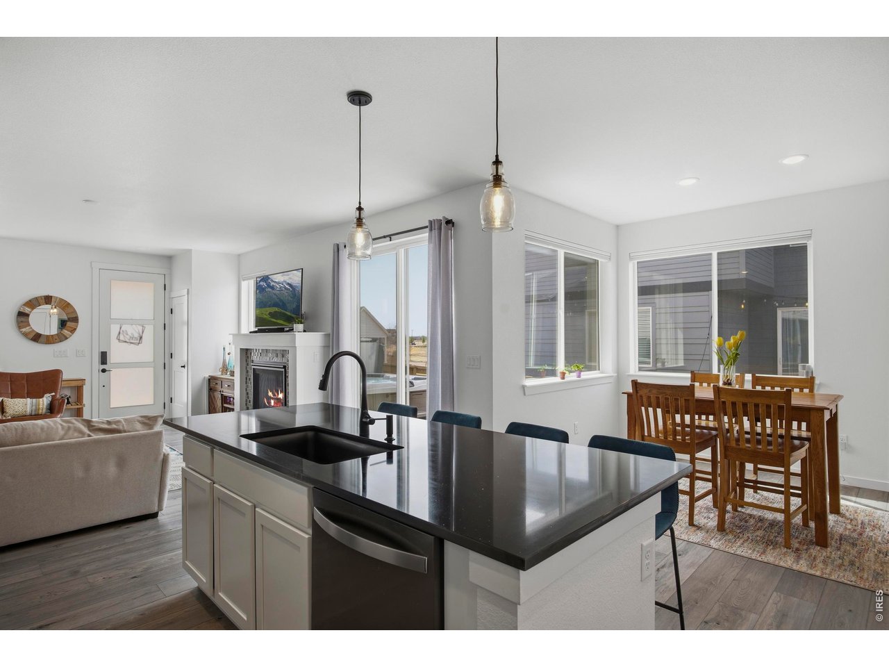 5864 Rendezvous Parkway Timnath, CO 80547 - Photo 13 of 42