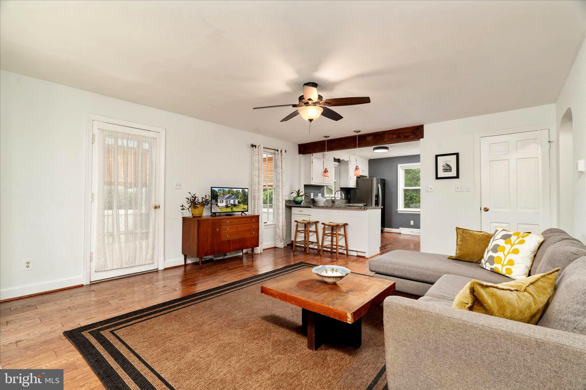 17516 Harmony Church Road Hamilton, VA 20158 - Photo 3 of 46