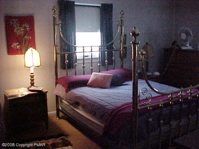 7702 Wigwam Park Road Stroudsburg, PA 18360 - Photo 2 of 8 Bedroom