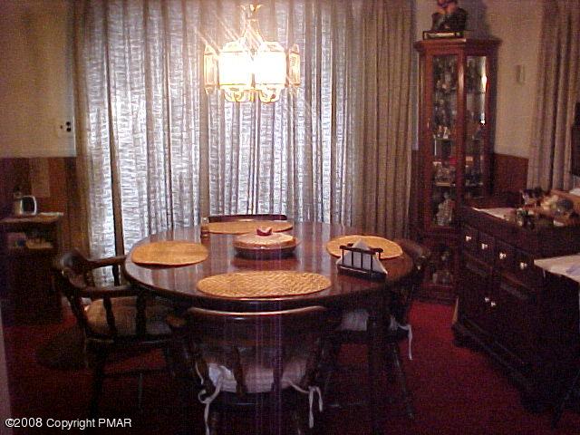 7702 Wigwam Park Road Stroudsburg, PA 18360 - Photo 4 of 8 Dining Room