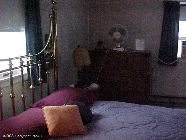 7702 Wigwam Park Road Stroudsburg, PA 18360 - Photo 5 of 8 Bedroom