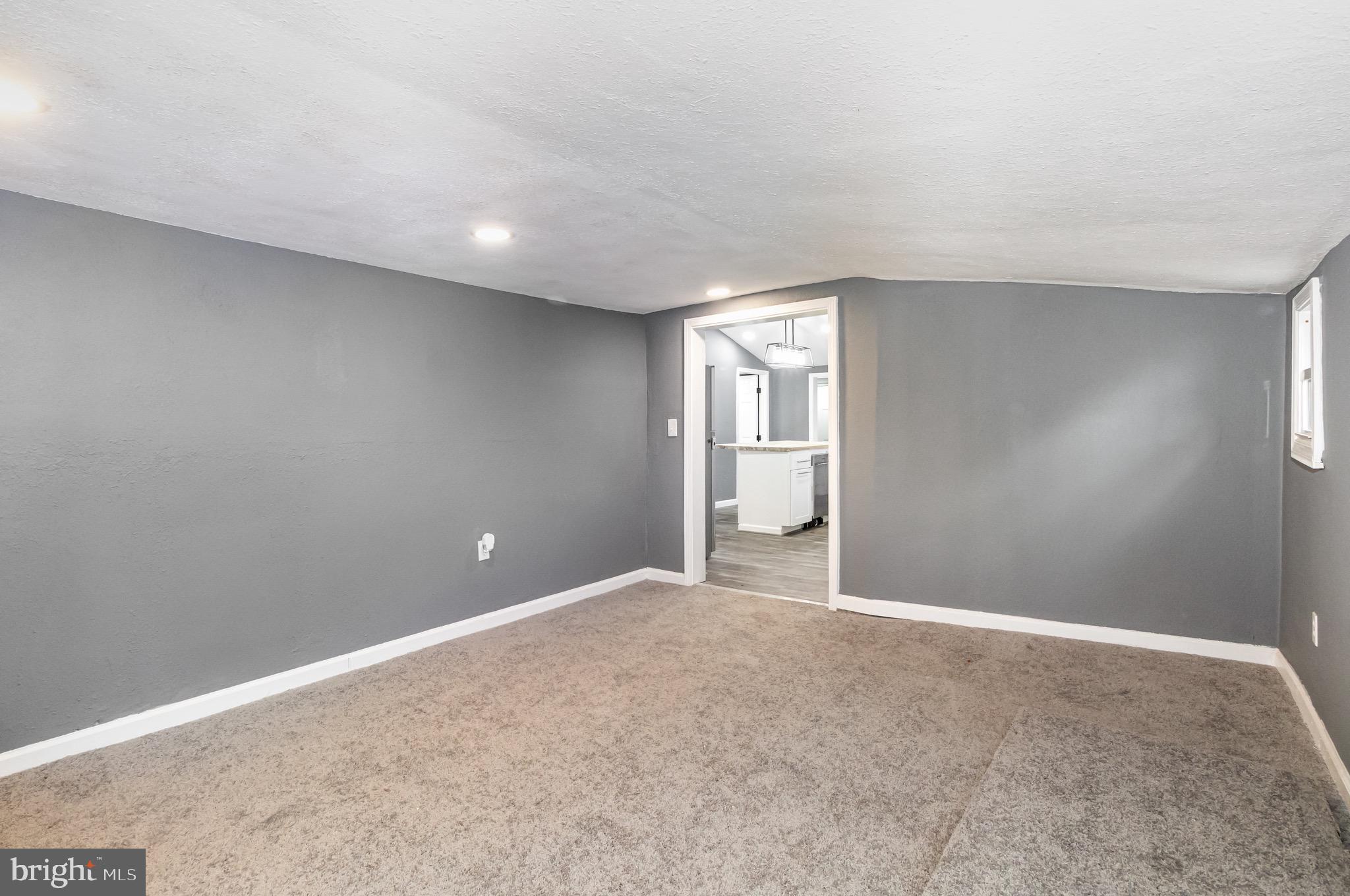 2132 Log Cabin Road York, PA 17408 - Photo 12 of 29 Gallery Image 12