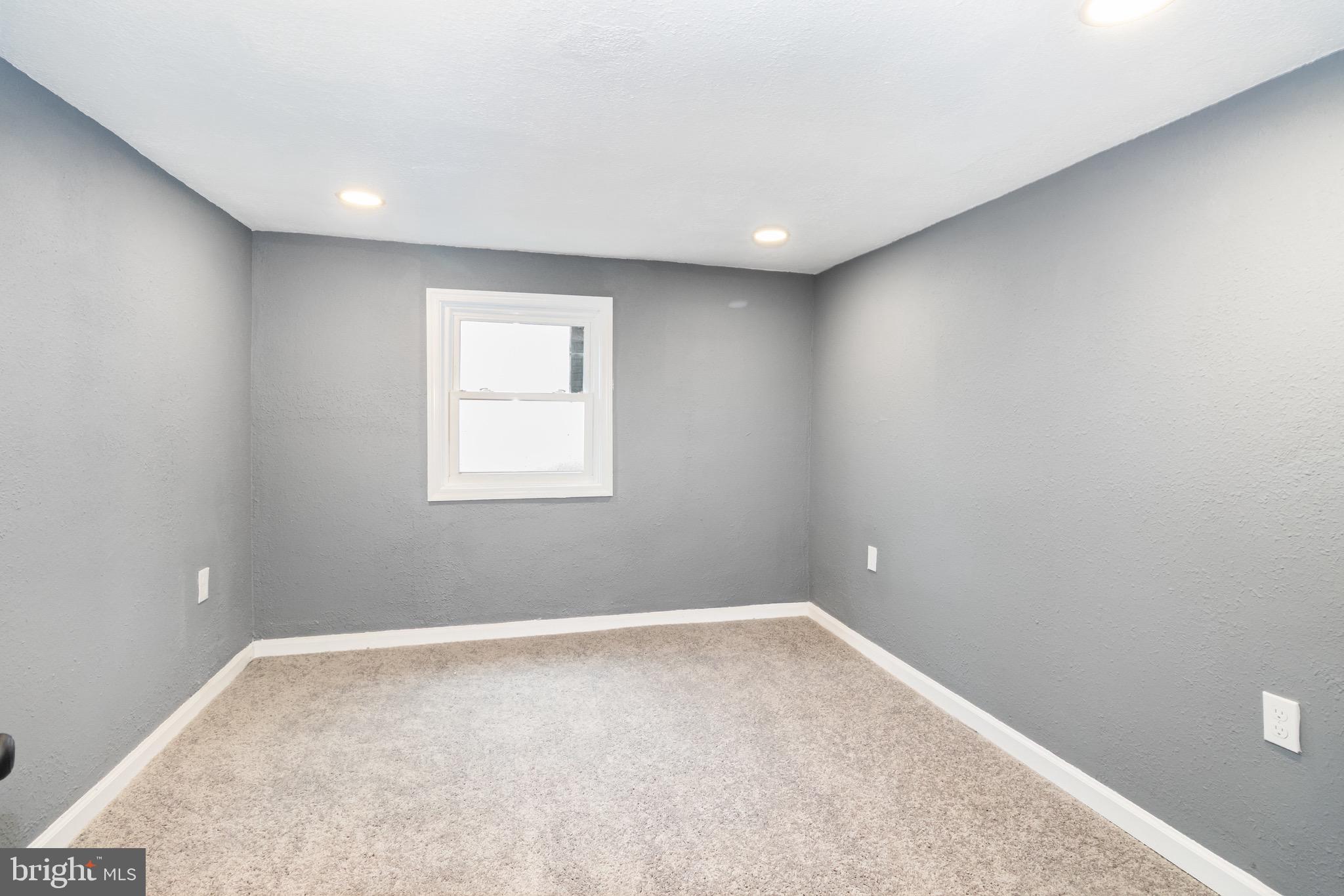 2132 Log Cabin Road York, PA 17408 - Photo 13 of 29 Gallery Image 13