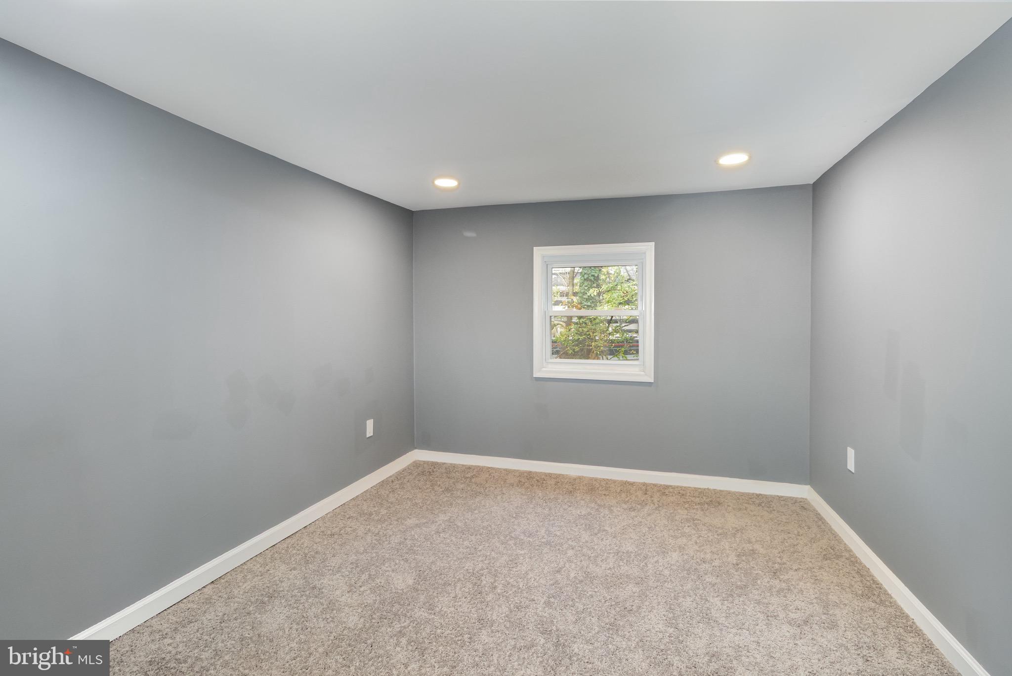 2132 Log Cabin Road York, PA 17408 - Photo 16 of 29 Gallery Image 16