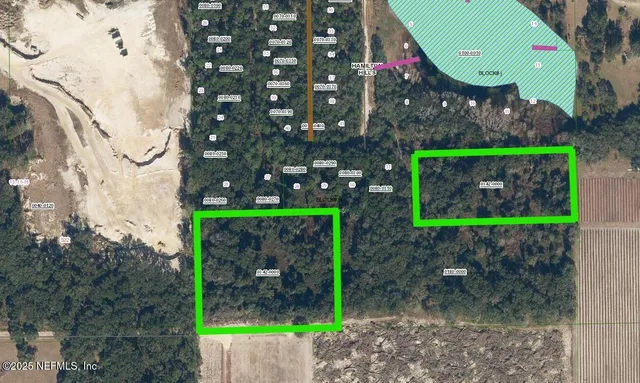 a sign that is on the side of the road