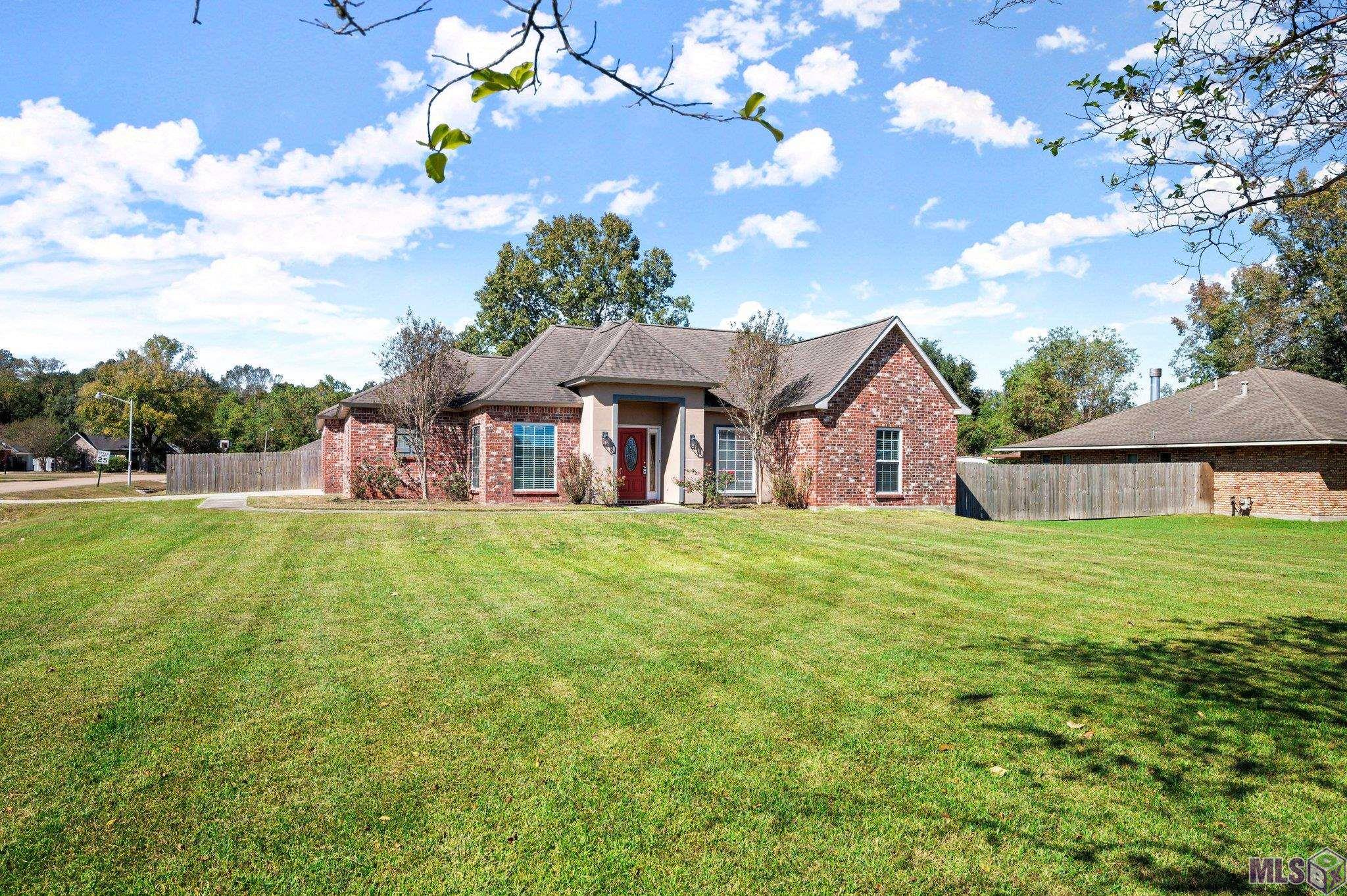 11125 Hooper Road Baton Rouge, LA 70818 - Photo 2 of 30