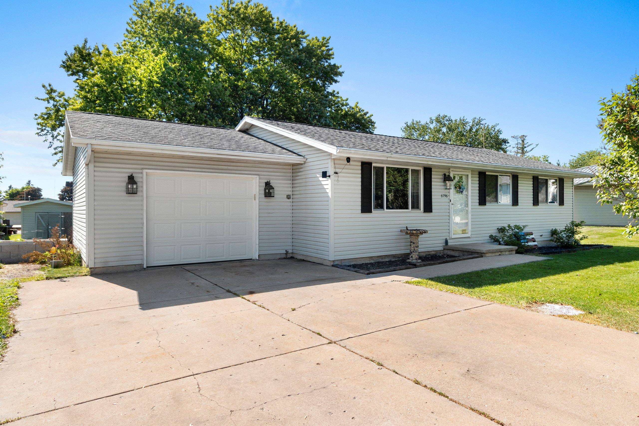6796 Deuster Road Greenleaf, WI 54126 - Photo 1 of 37