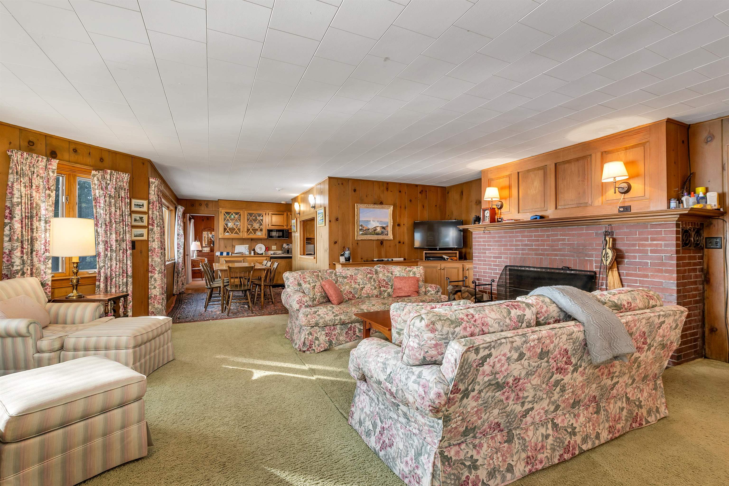 74 Keewaydin Road Wolfeboro, NH 03894 - Photo 29 of 58